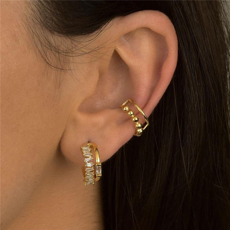 Brinco Piercing Moderno Bolinhas