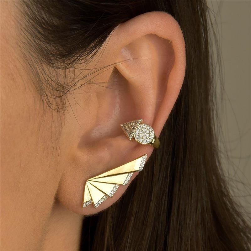 Brinco Asa Geométrica