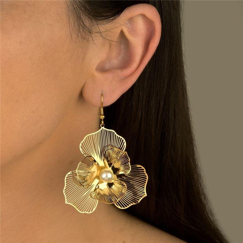 Brinco Flor Dupla e Pérola