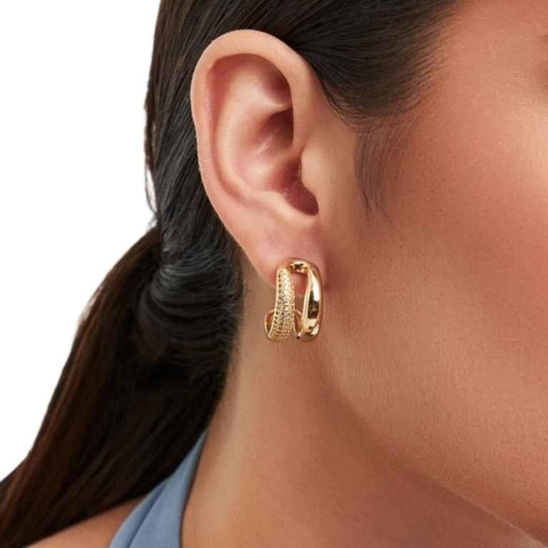 Brinco Meia Argola Duas Linhas
