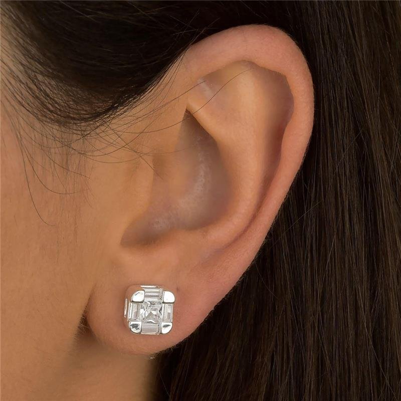 Brinco Quadrado Prata Leve