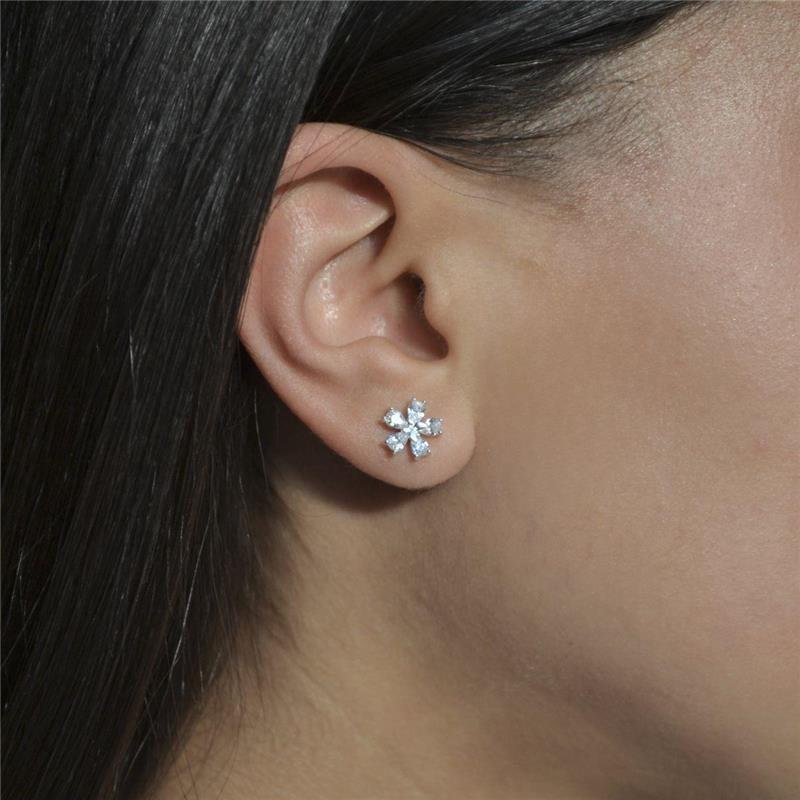 Brinco Prata Leve Flor de Zircônias