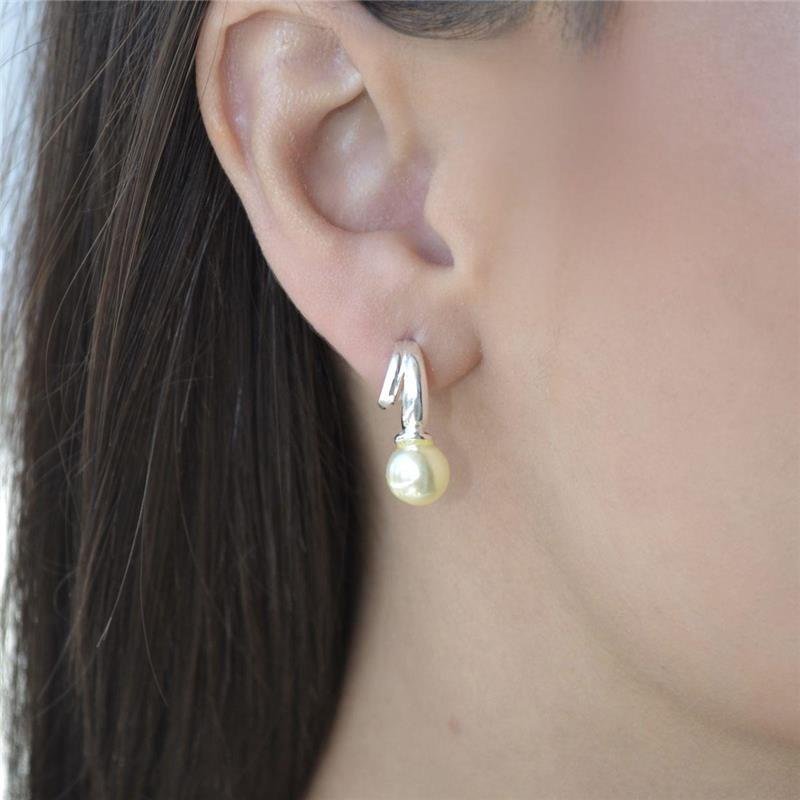 Brinco Prata Leve Luar de Pérola