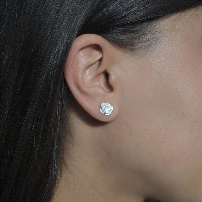 Brinco Prata Leve Flor M