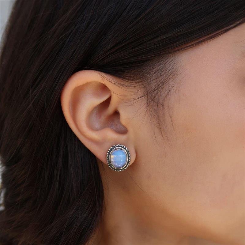 Brinco Envelhecido Opalina Oval