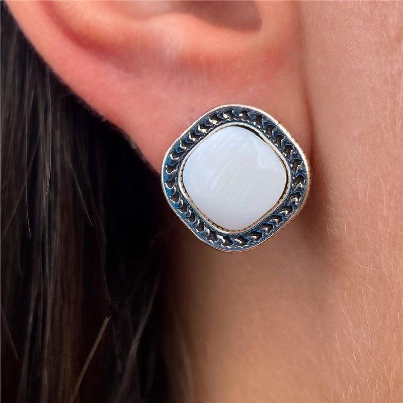 Brinco Envelhecido Madrepérola Quadrado