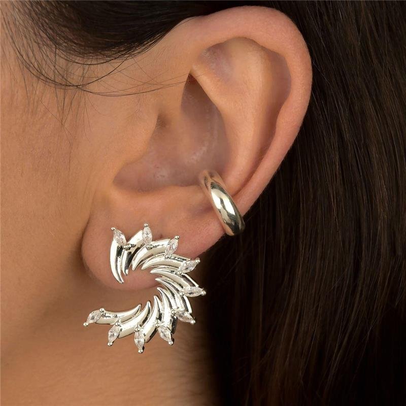 Brinco Prata Leve Estilizado