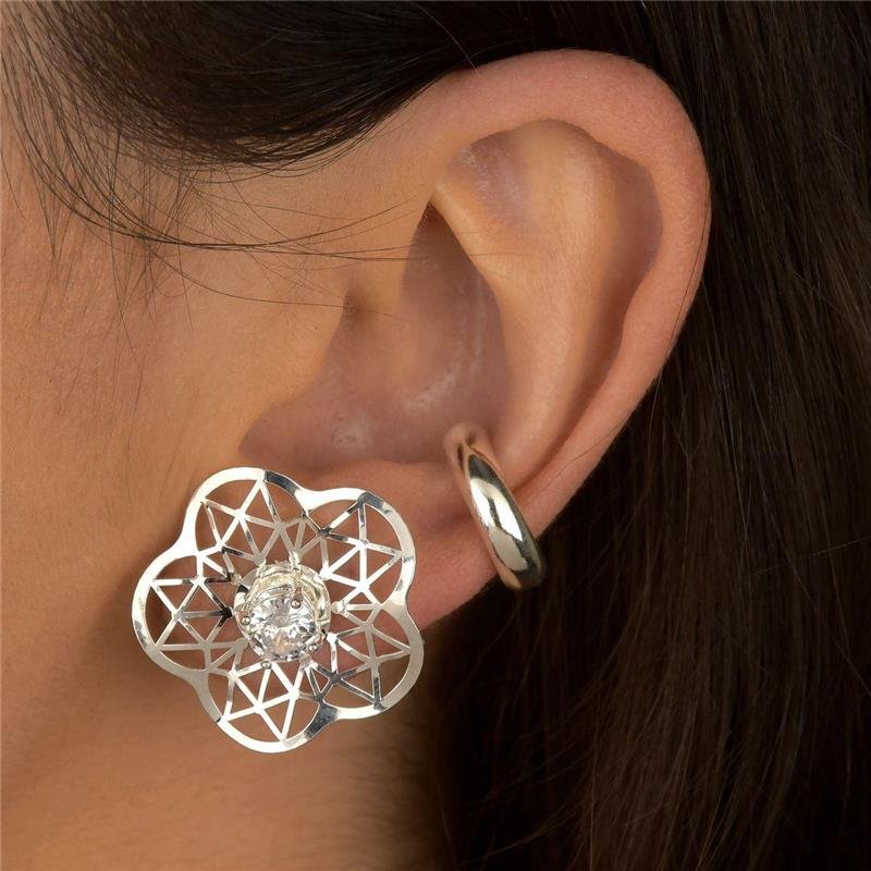 Brinco Prata Leve Flor Vazado