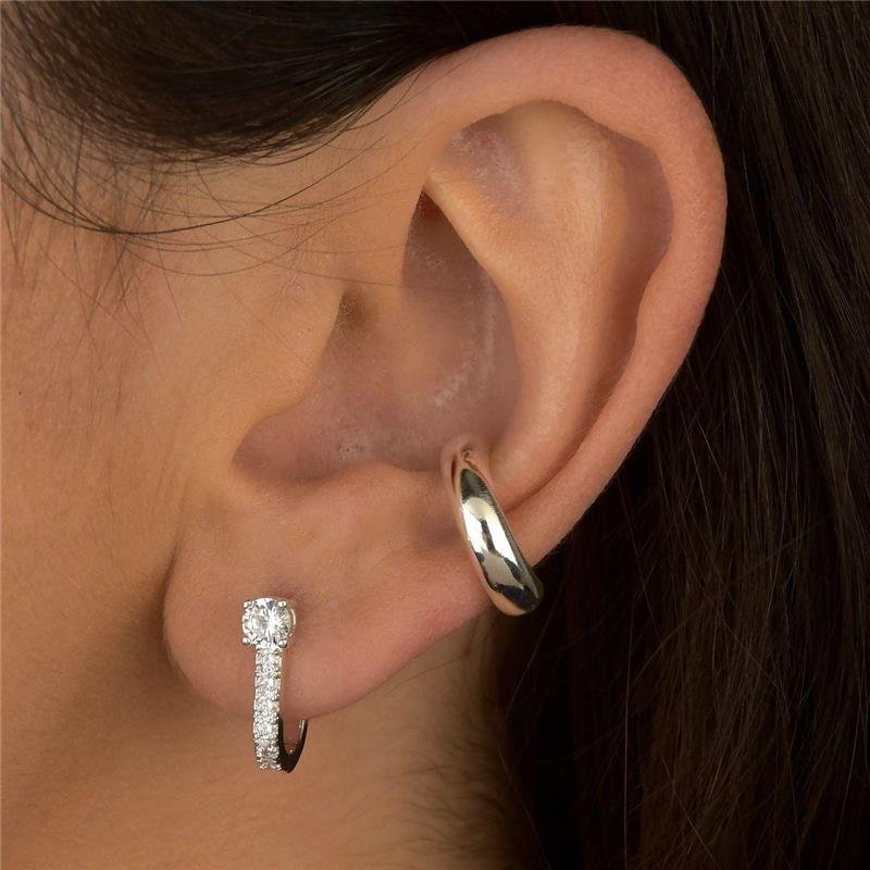 Brinco Prata Leve Solitário Cravejado