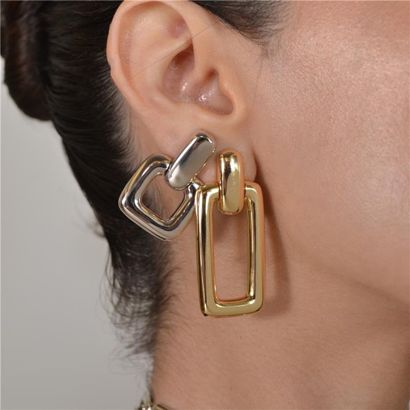 Brinco Pêndulo Quadrado