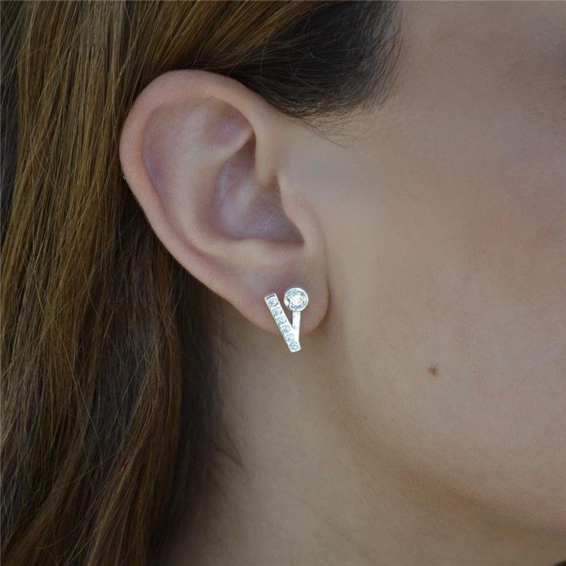 Brinco Prata Legítima V Cravejado