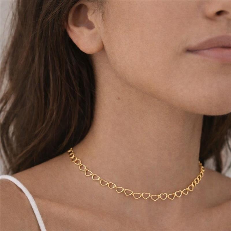 Choker Com Elos de Corações Vazados 35CM