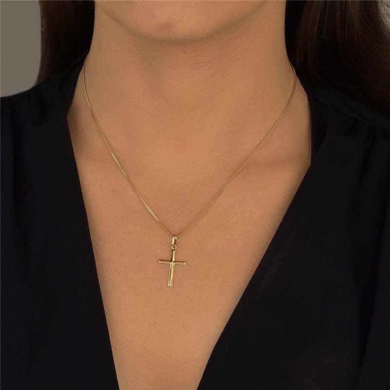 Colar Cruz Clássico