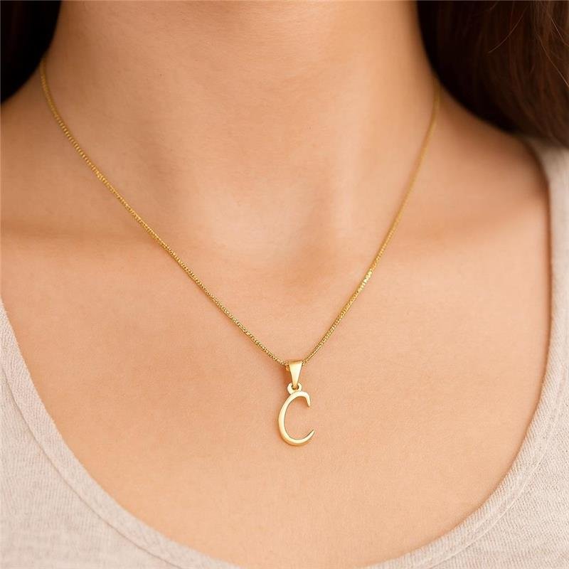 Colar Pingente letra C