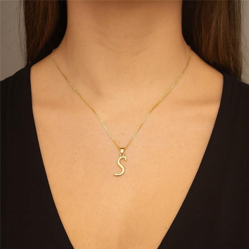 Colar Pingente letra S