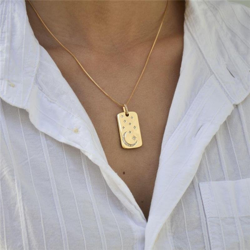 Colar Pingente Retangular Lua e Estrelas