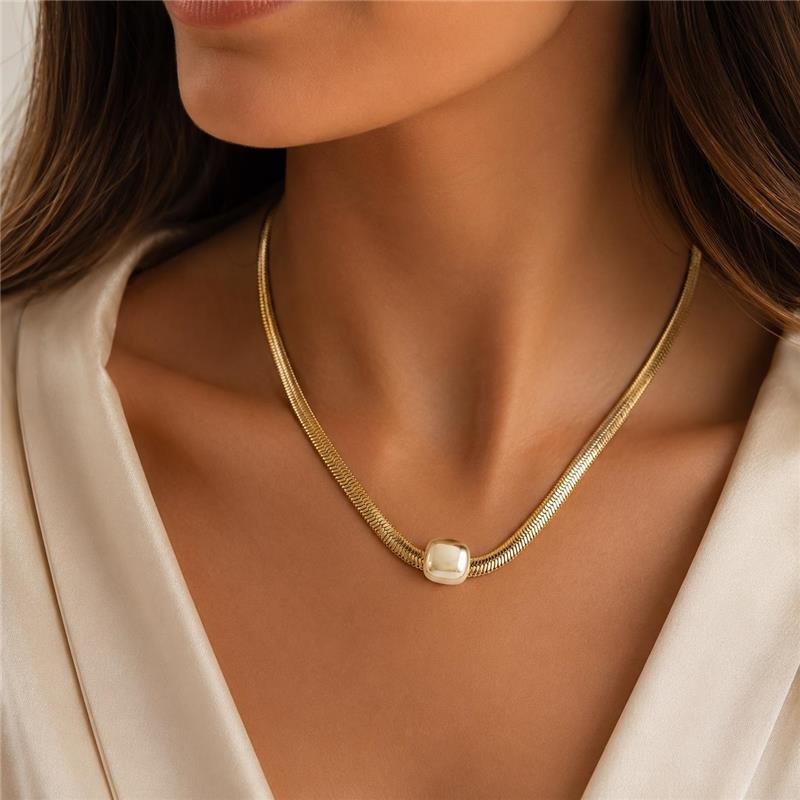 Colar Choker Malha Flexível Pérola Shell