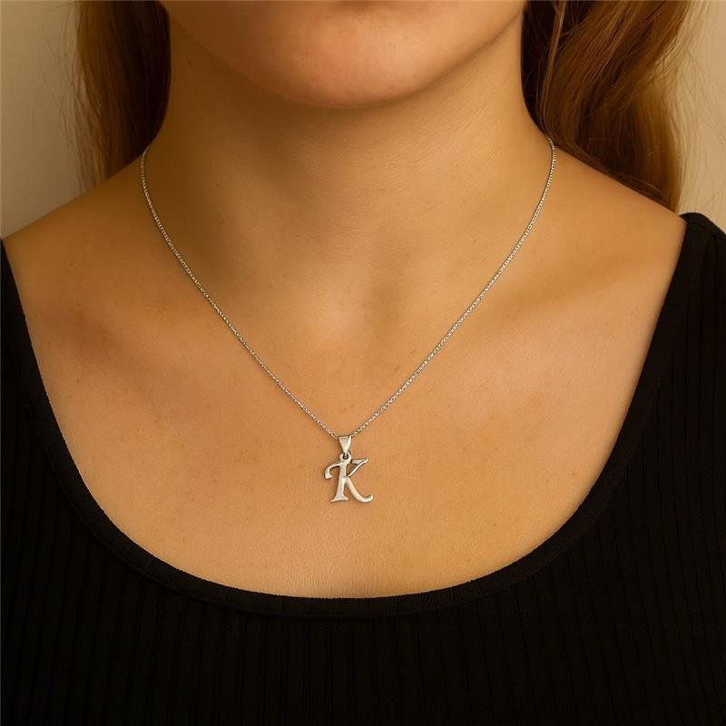 Colar Prata Leve Pingente letra K