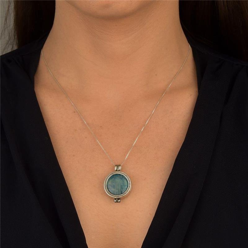 Colar Envelhecido Ágata Azul Céu Relicário São Bento