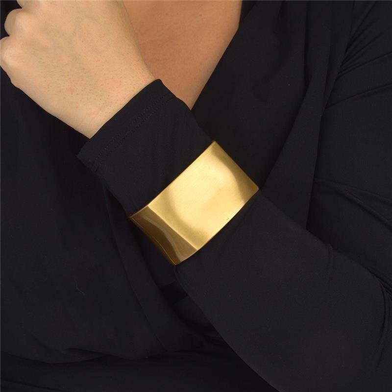 Bracelete Luxo Acessível Fosco Quadrado 