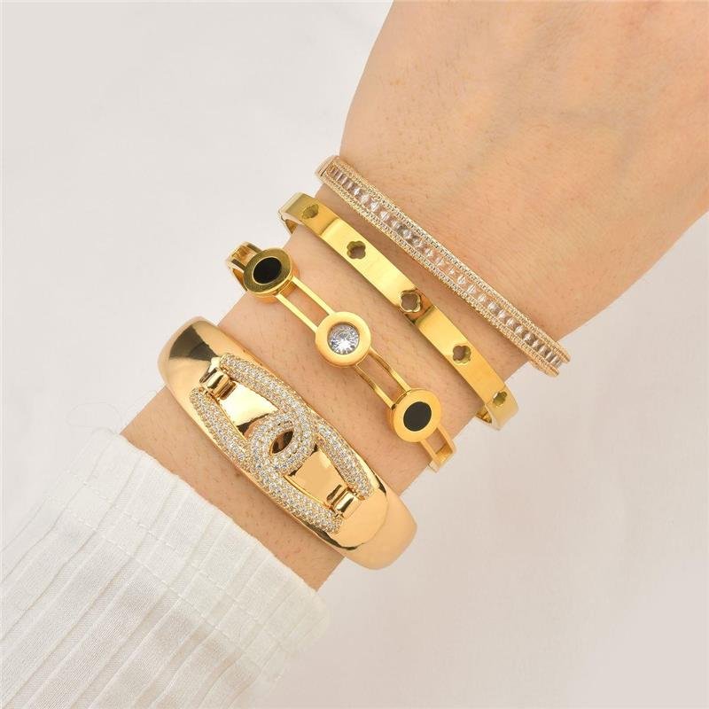 Bracelete De Aço Black e Cristal