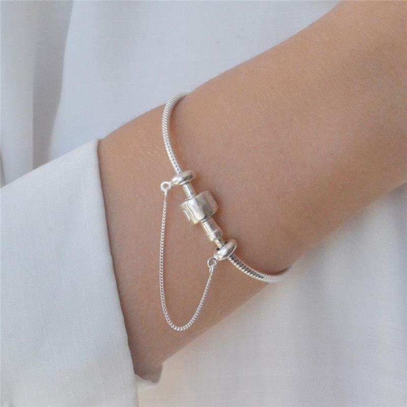 Pulseira Banhada a Prata Berloqueira