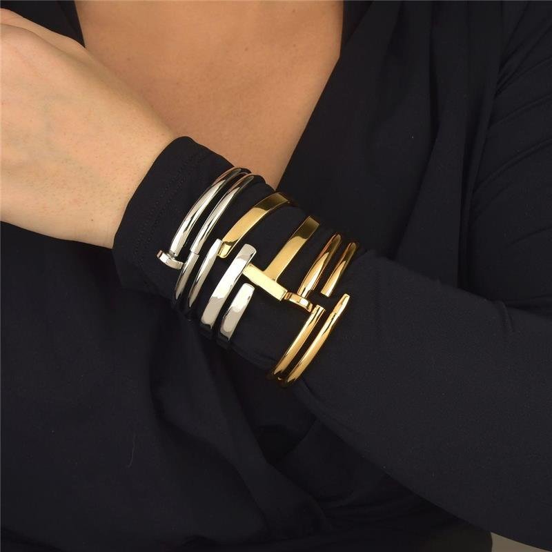 Bracelete Luxo Acessível Prego Três Linhas