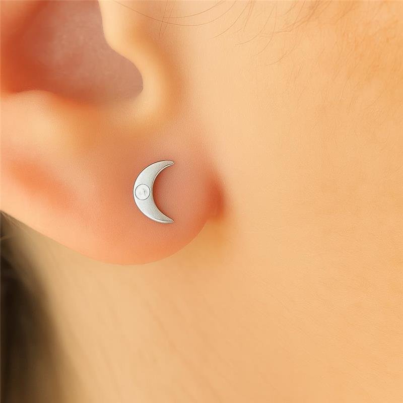 Brinco Prata Leve Lua ou 2º Furo