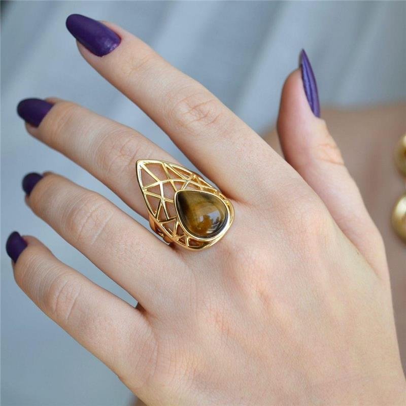 Anel Olho de Tigre Gota Trama